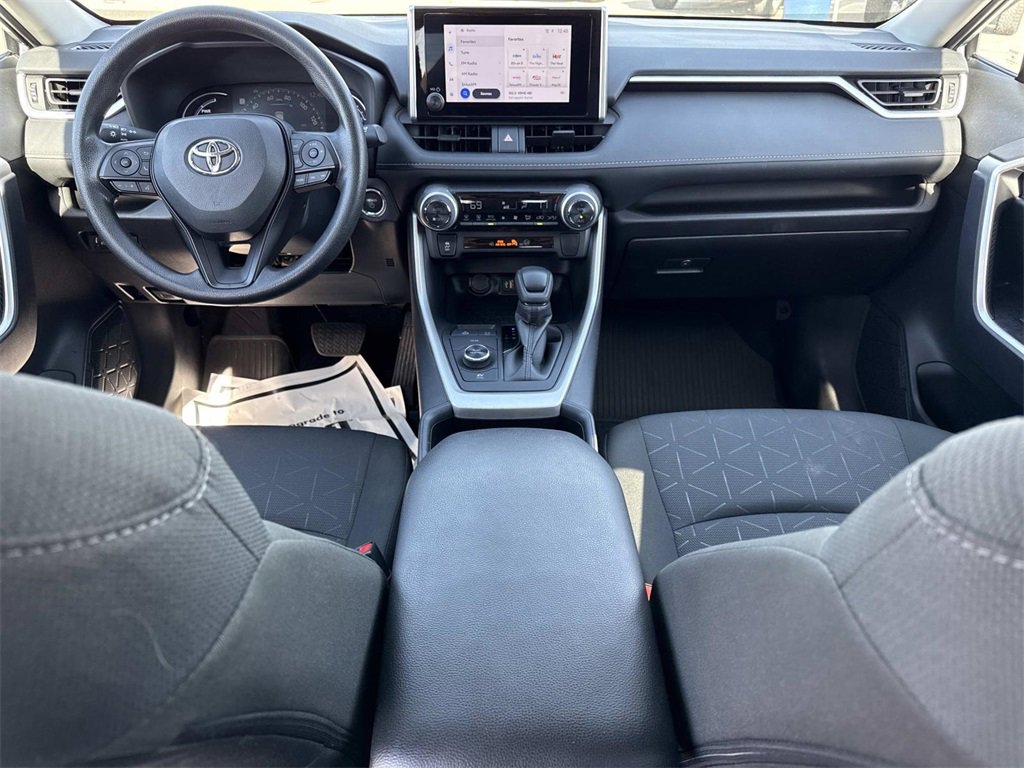 Used 2025 Toyota RAV4 XLE image 24