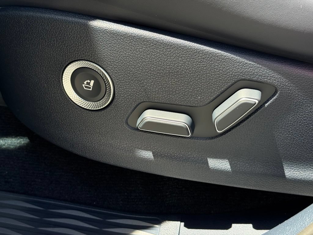 New 2026 Genesis GV80 3.5T e-SC AWD/4WD image 21