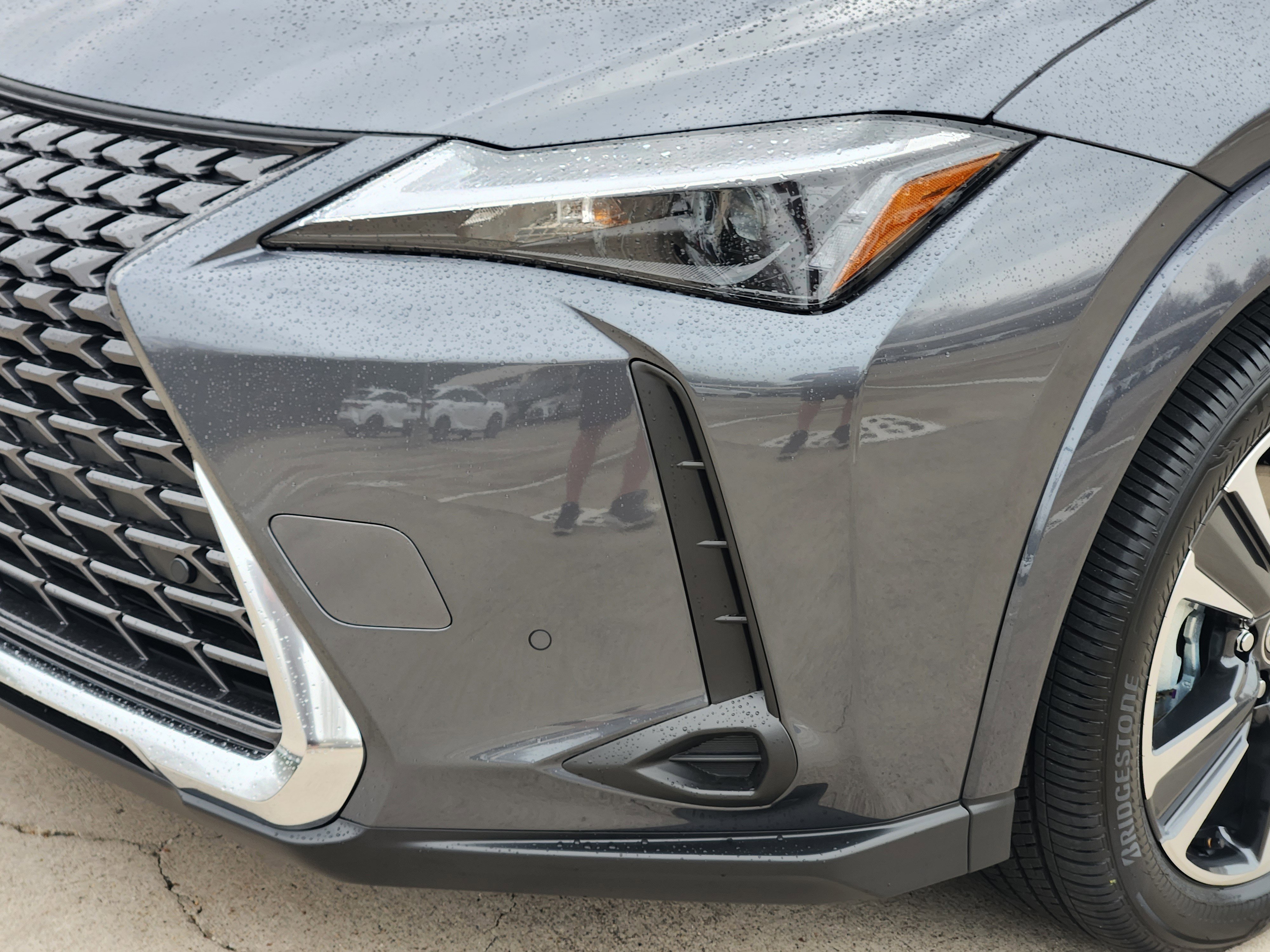 New 2026 Lexus UX 300h FWD image 5