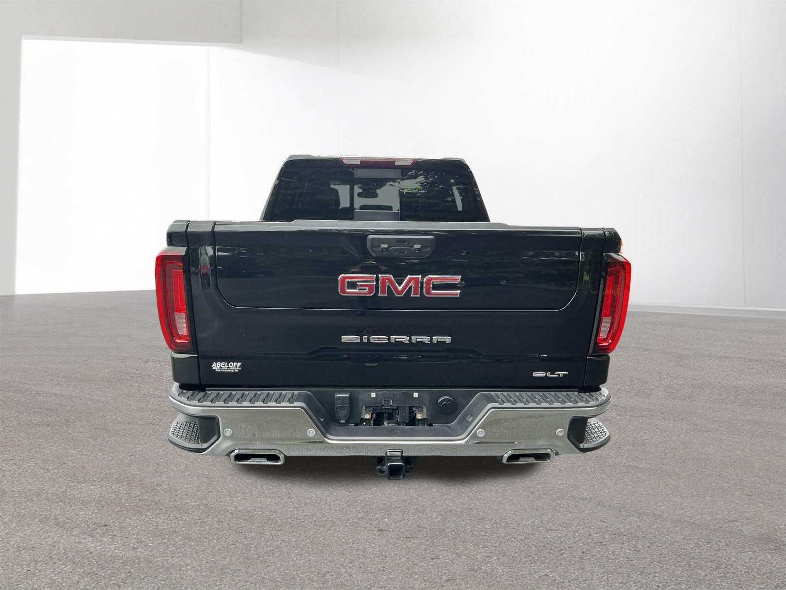 Used 2024 GMC Sierra 1500 SLT w/ SLT Premium Plus Package AWD/4WD image 4