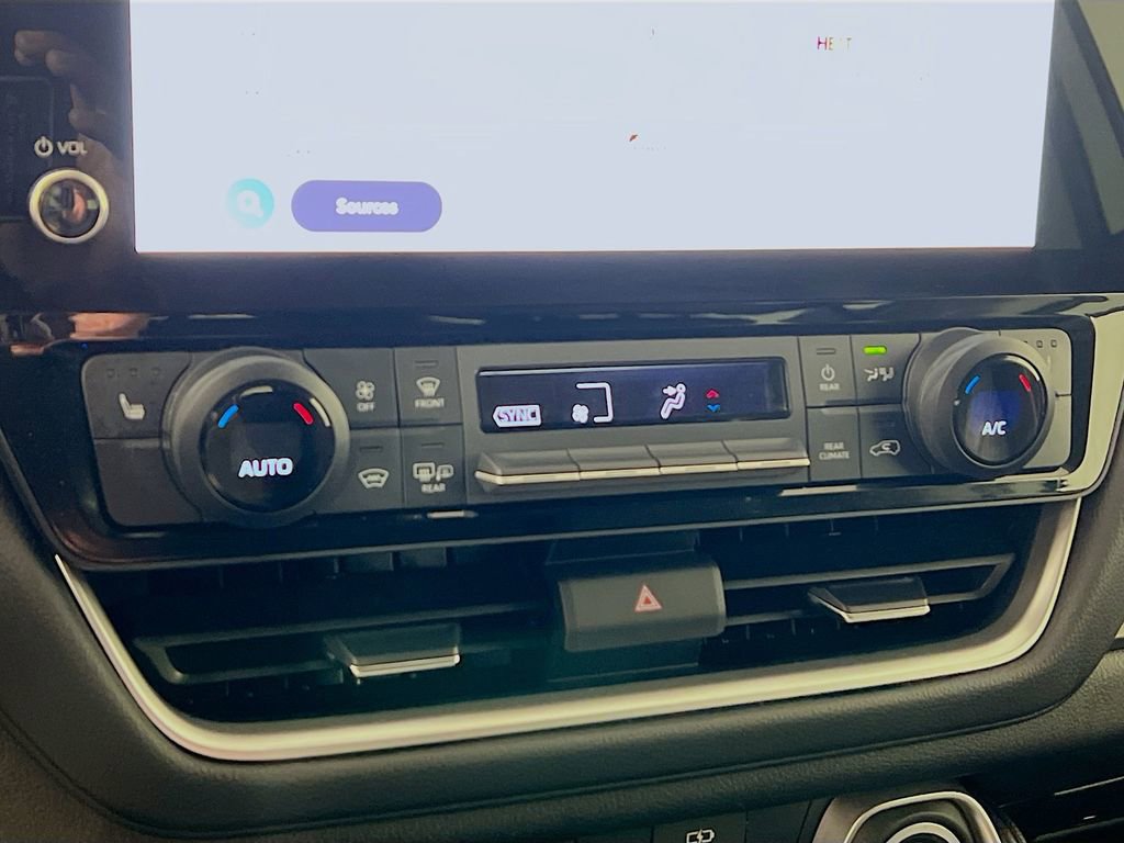 Certified 2025 Toyota Grand Highlander AWD image 15