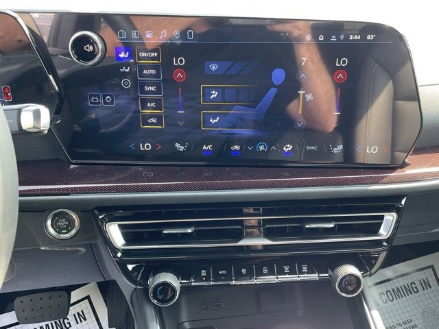 New 2026 Chevrolet Traverse Z71 w/ Driver Confidence Package image 25