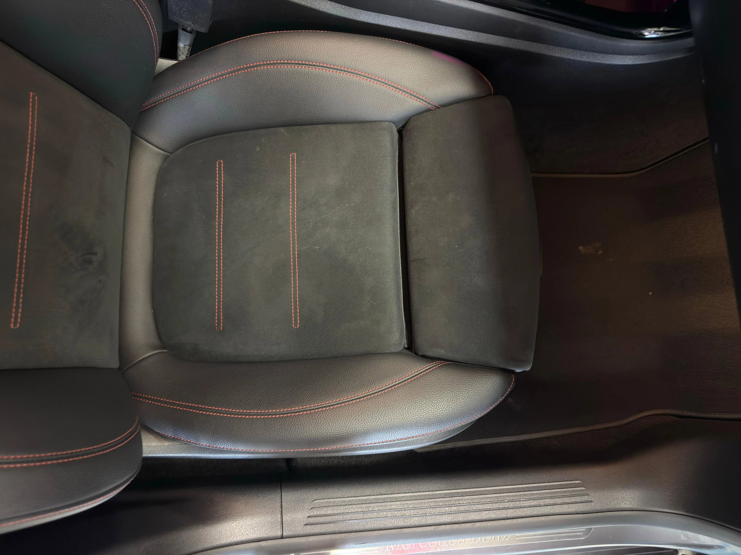 Used 2023 Mercedes-Benz CLA 250 w/ AMG Line image 20