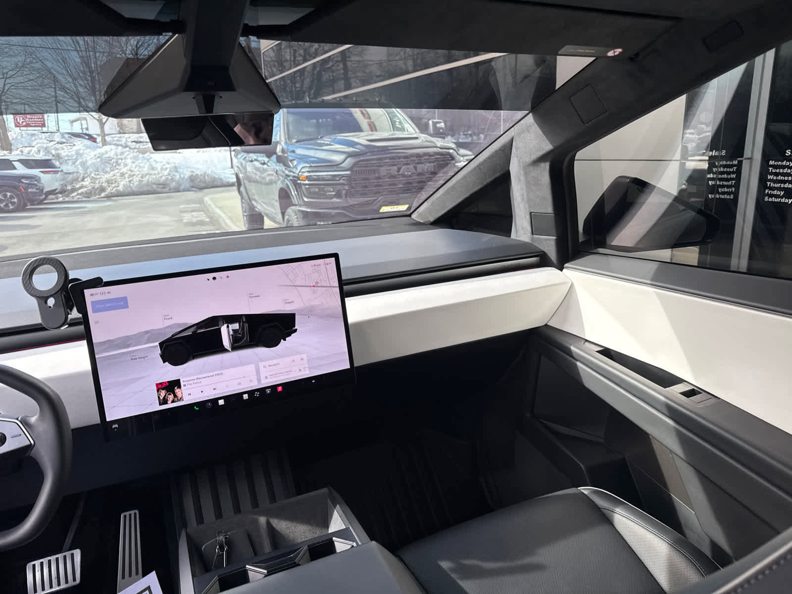 Used 2024 Tesla Cybertruck AWD Crew Cab image 29