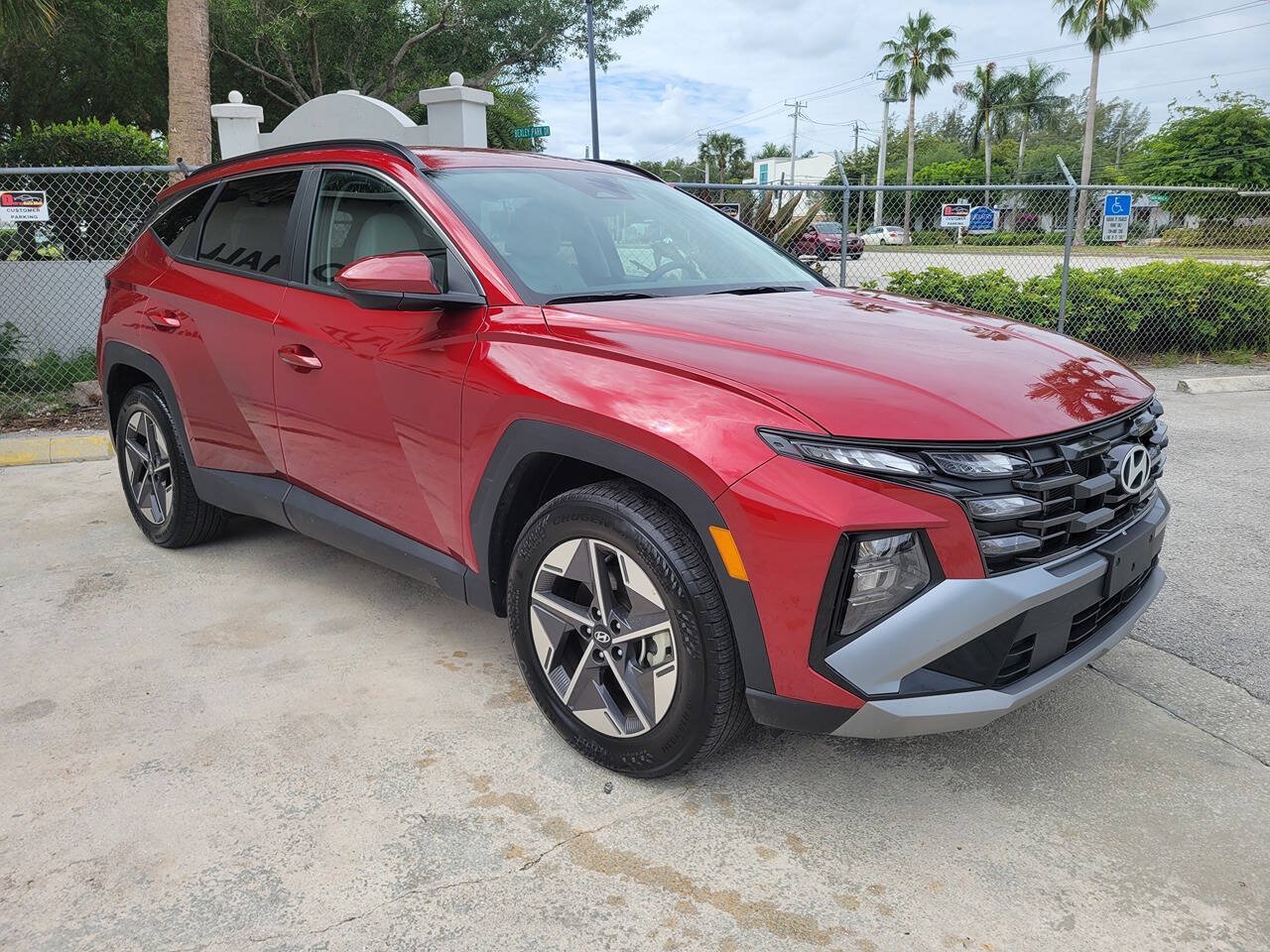 Used 2026 Hyundai Tucson SEL Plus FWD image 3
