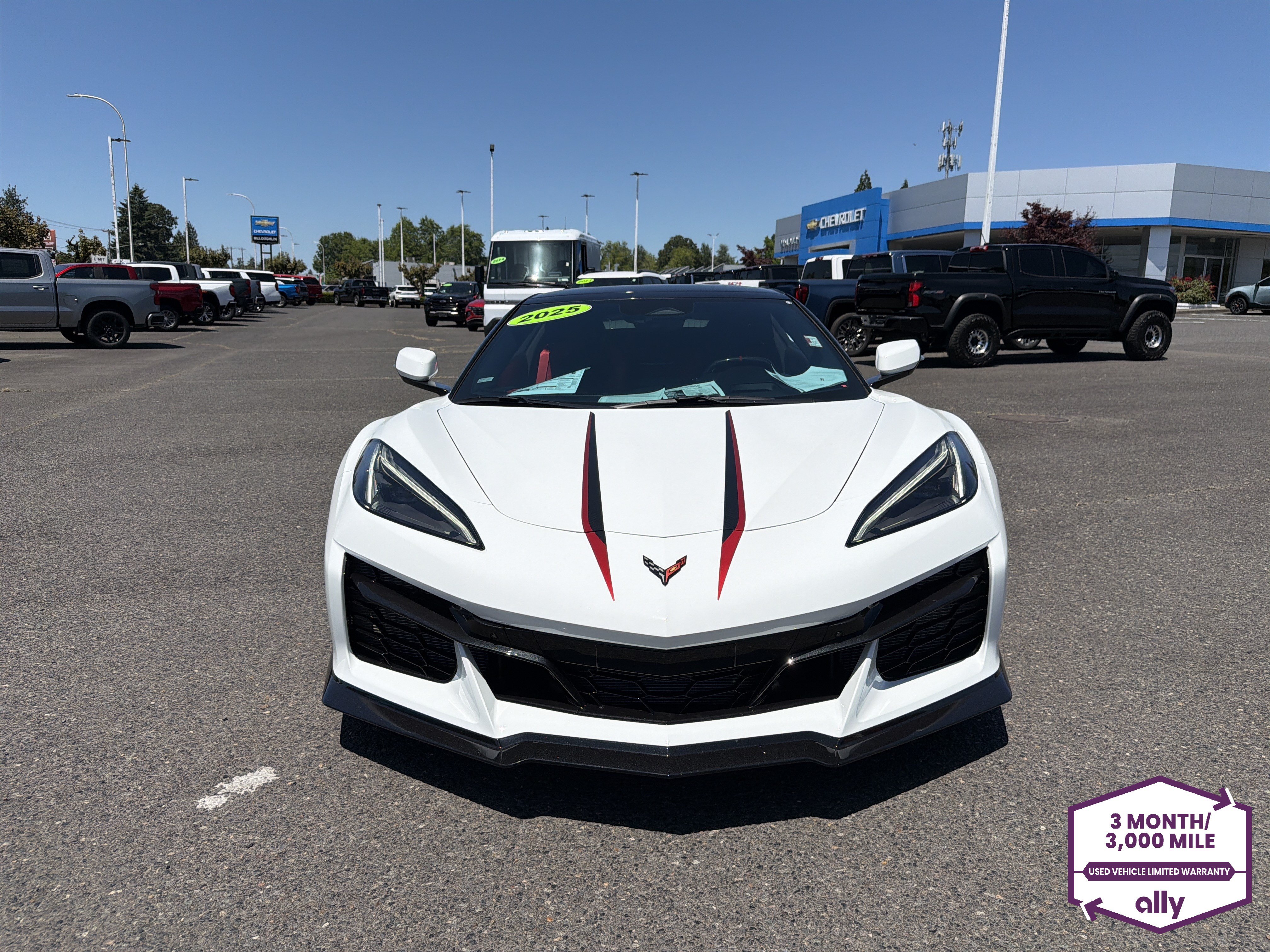 Used 2025 Chevrolet Corvette Z06 RWD image 7
