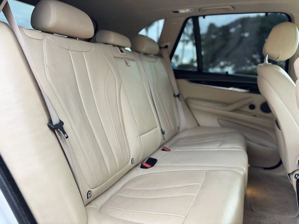 Used 2015 BMW X5 xDrive35i image 12