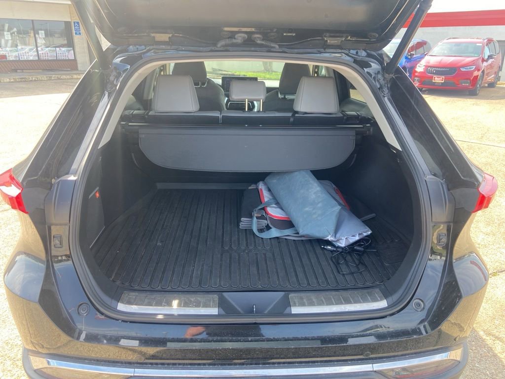 Used 2021 Toyota Venza XLE w/ Softex Package image 26