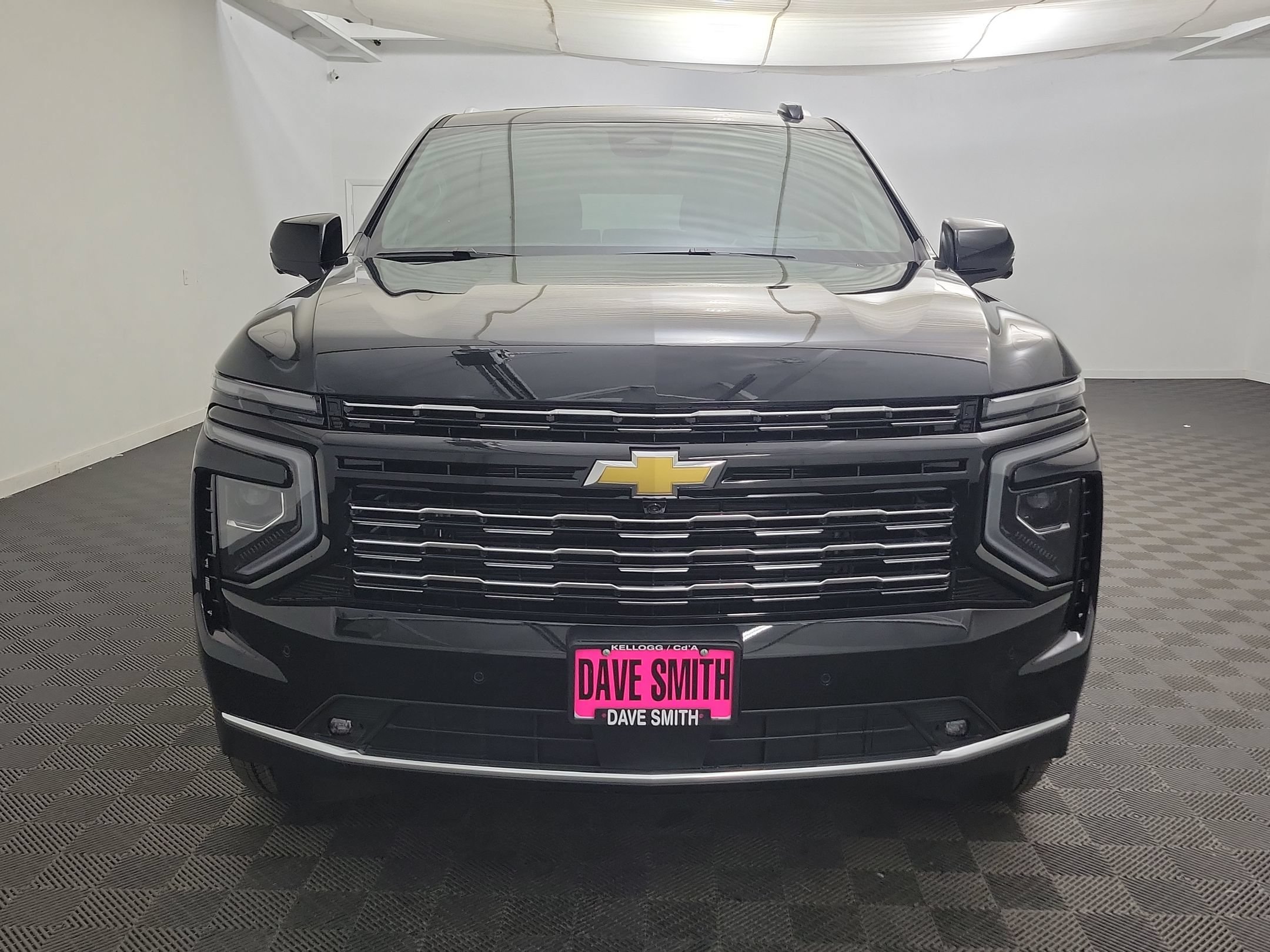 New 2026 Chevrolet Suburban High Country AWD/4WD image 5
