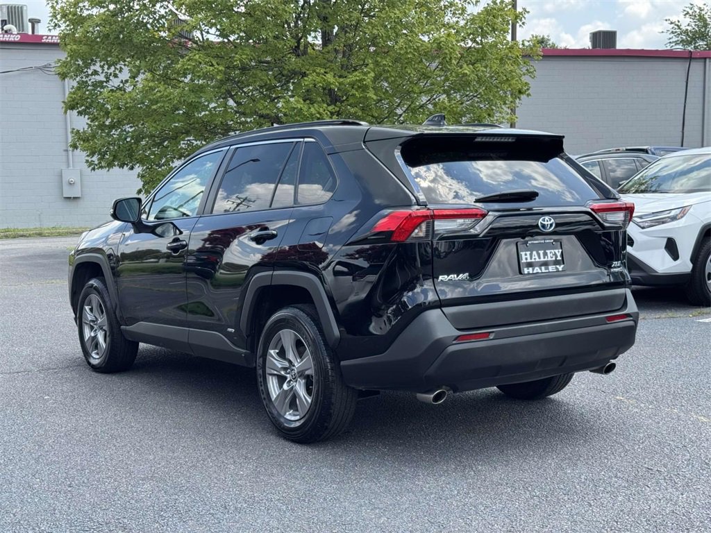 Used 2024 Toyota RAV4 XLE image 22