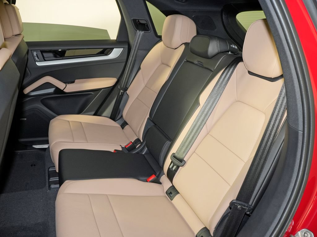 New 2026 Porsche Cayenne AWD/4WD image 34