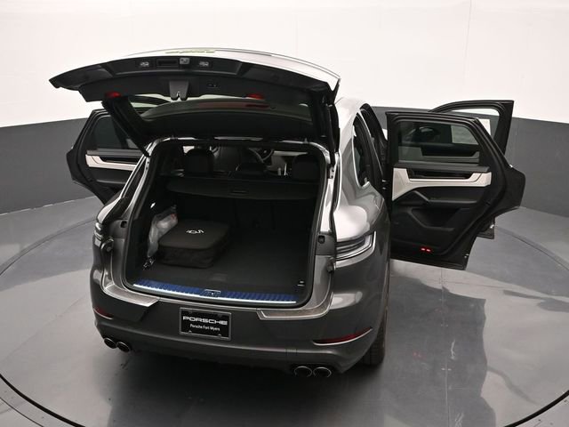 New 2026 Porsche Cayenne S image 31