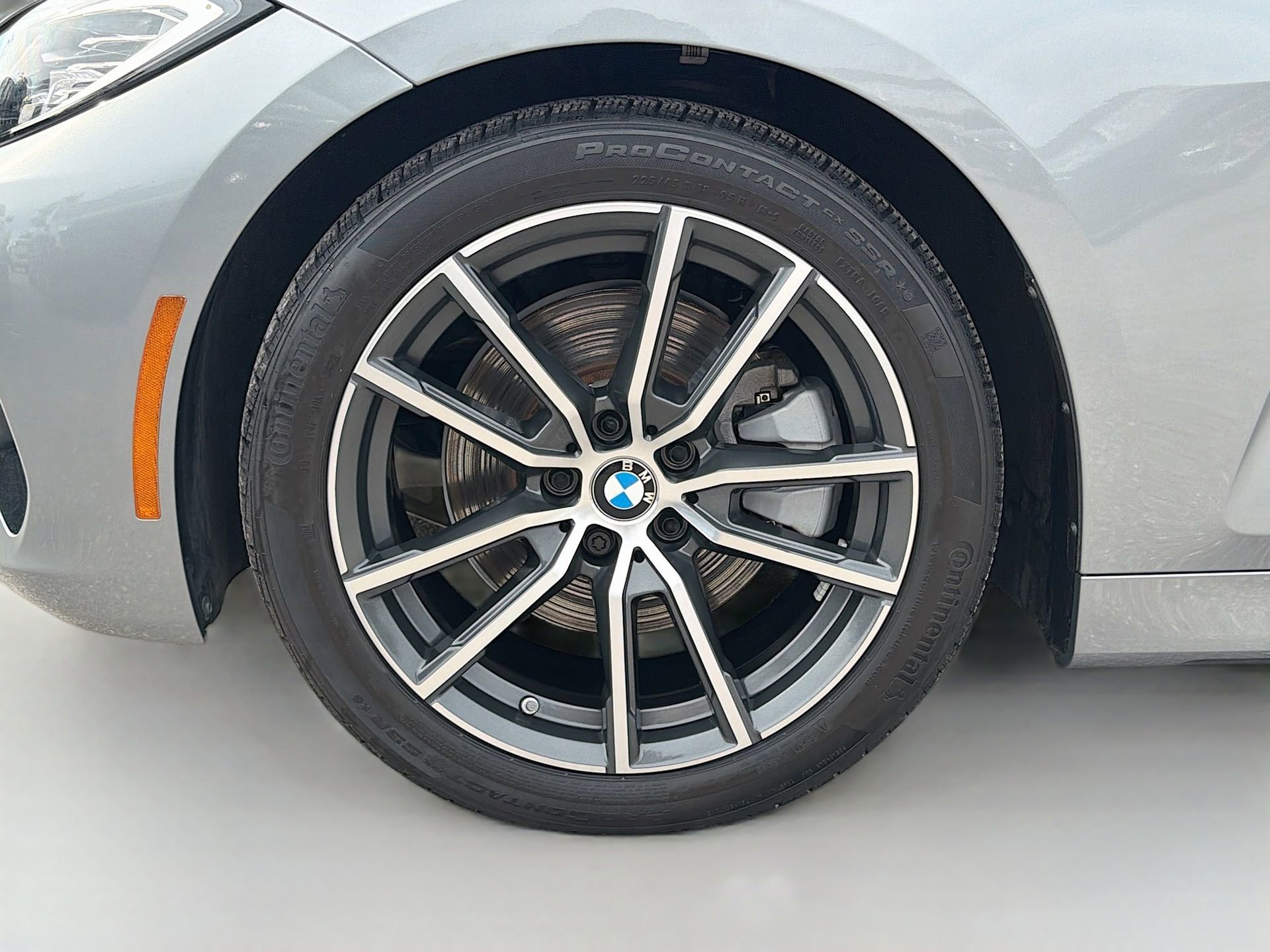 Used 2023 BMW 430i Convertible w/ Convenience Package image 43