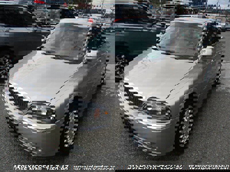 Used 2004 Lincoln LS image 3