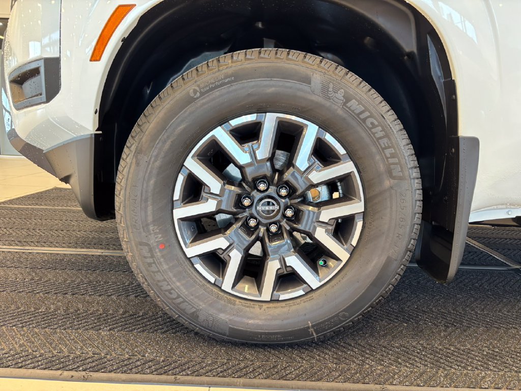 New 2026 Nissan Frontier SV w/ Tow Package AWD/4WD image 11