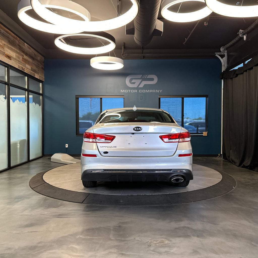 Used 2020 Kia Optima LX FWD image 4