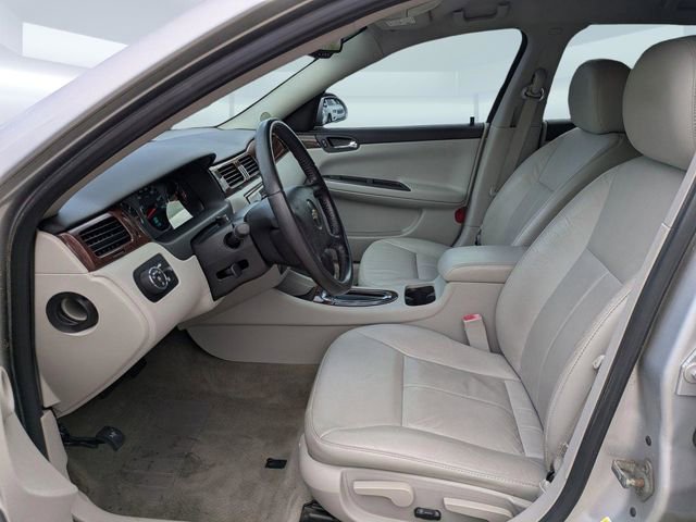 Used 2011 Chevrolet Impala LT w/ Luxury Edition Package image 20