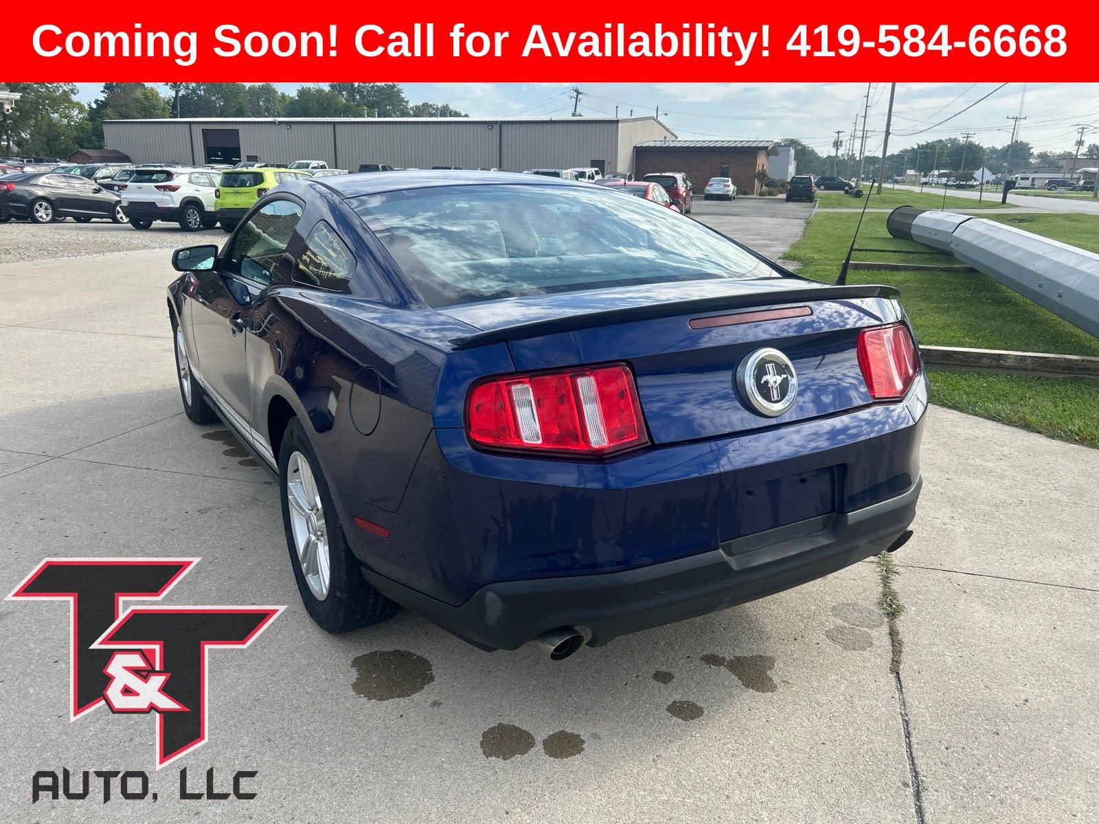 Used 2012 Ford Mustang Coupe RWD image 3