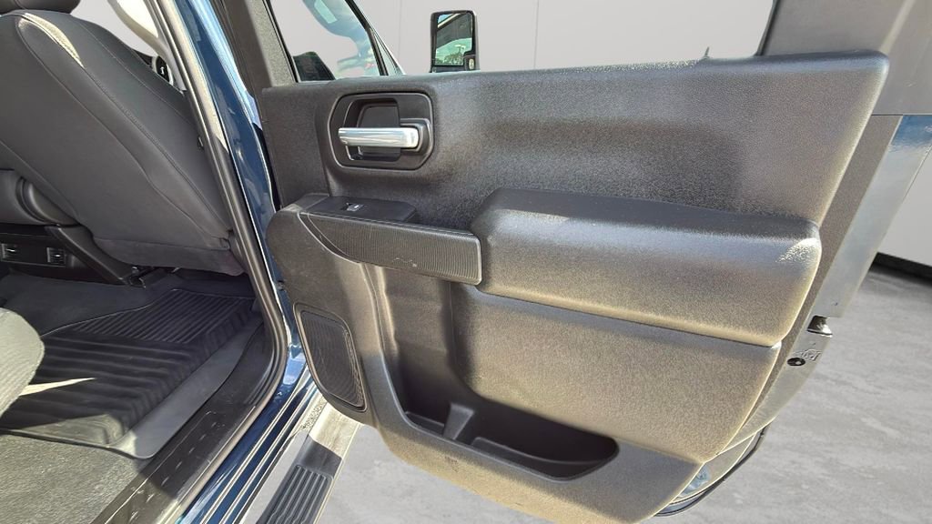 Certified 2021 Chevrolet Silverado 2500 Custom w/ Custom Value Package AWD/4WD image 32