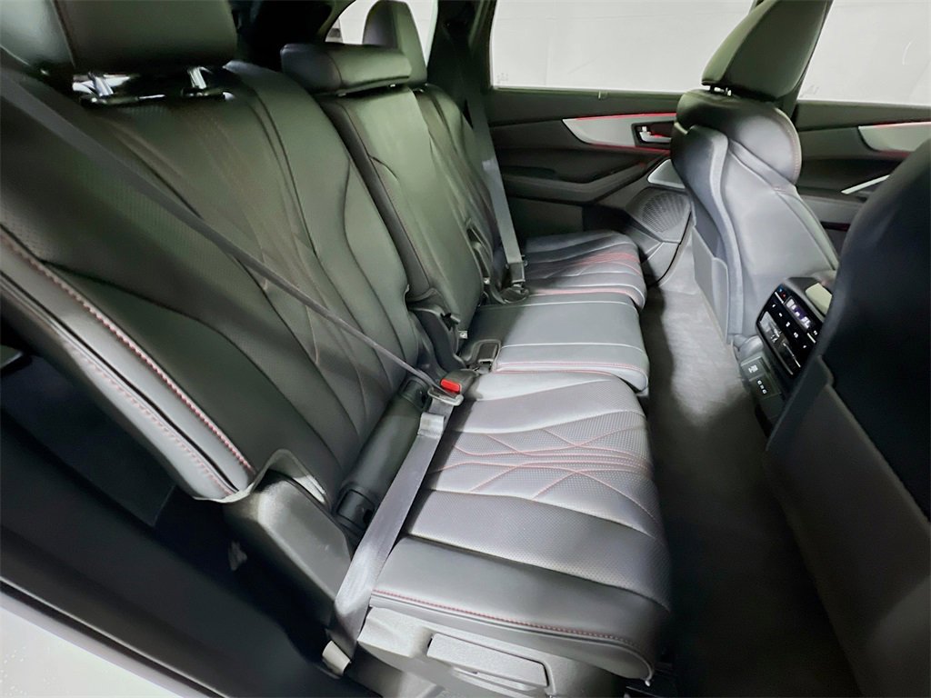 Used 2025 Acura MDX A-Spec image 27