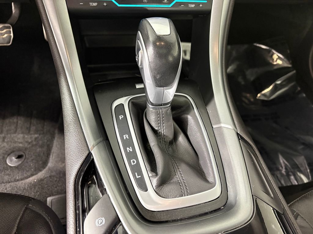 Used 2014 Ford Fusion Titanium FWD image 19