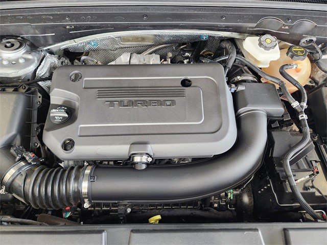 Certified 2025 Buick Envision Sport Touring image 19