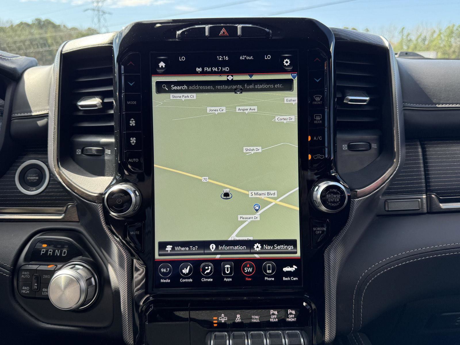 Used 2021 RAM 1500 Limited w/ Body Color Bumper Group image 21