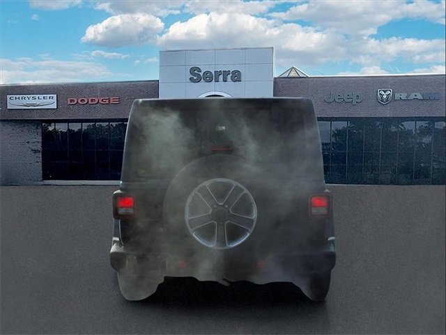 Used 2018 Jeep Wrangler Unlimited Sahara w/ Cold Weather Group image 5