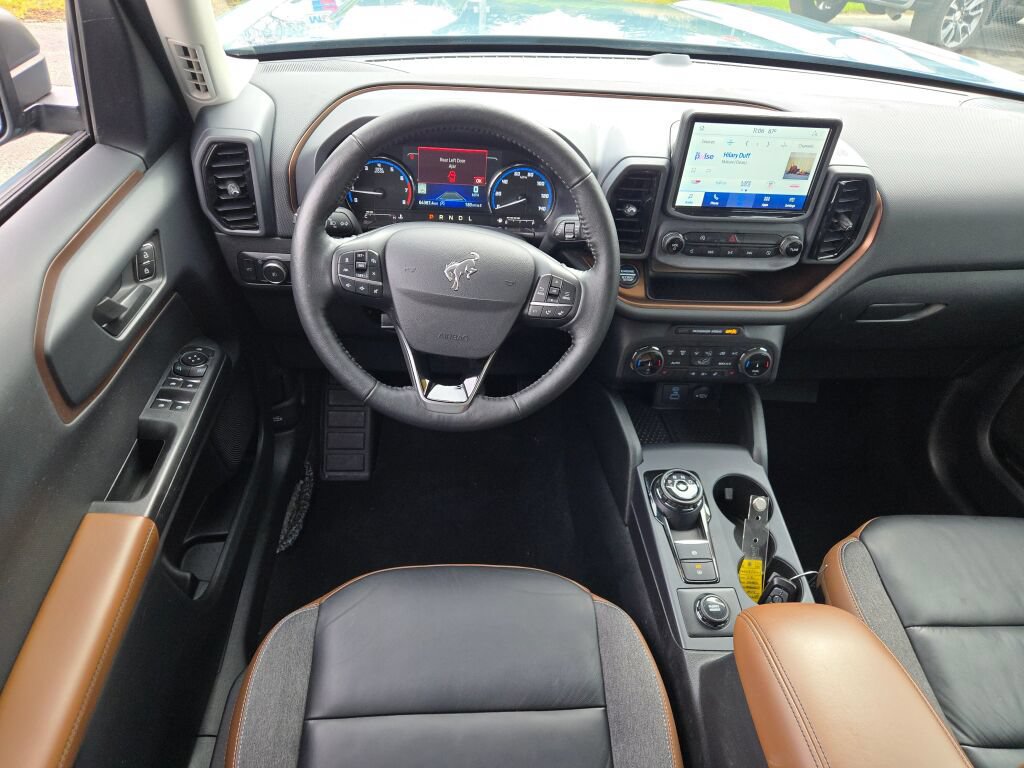Used 2022 Ford Bronco Sport Outer Banks AWD/4WD image 2