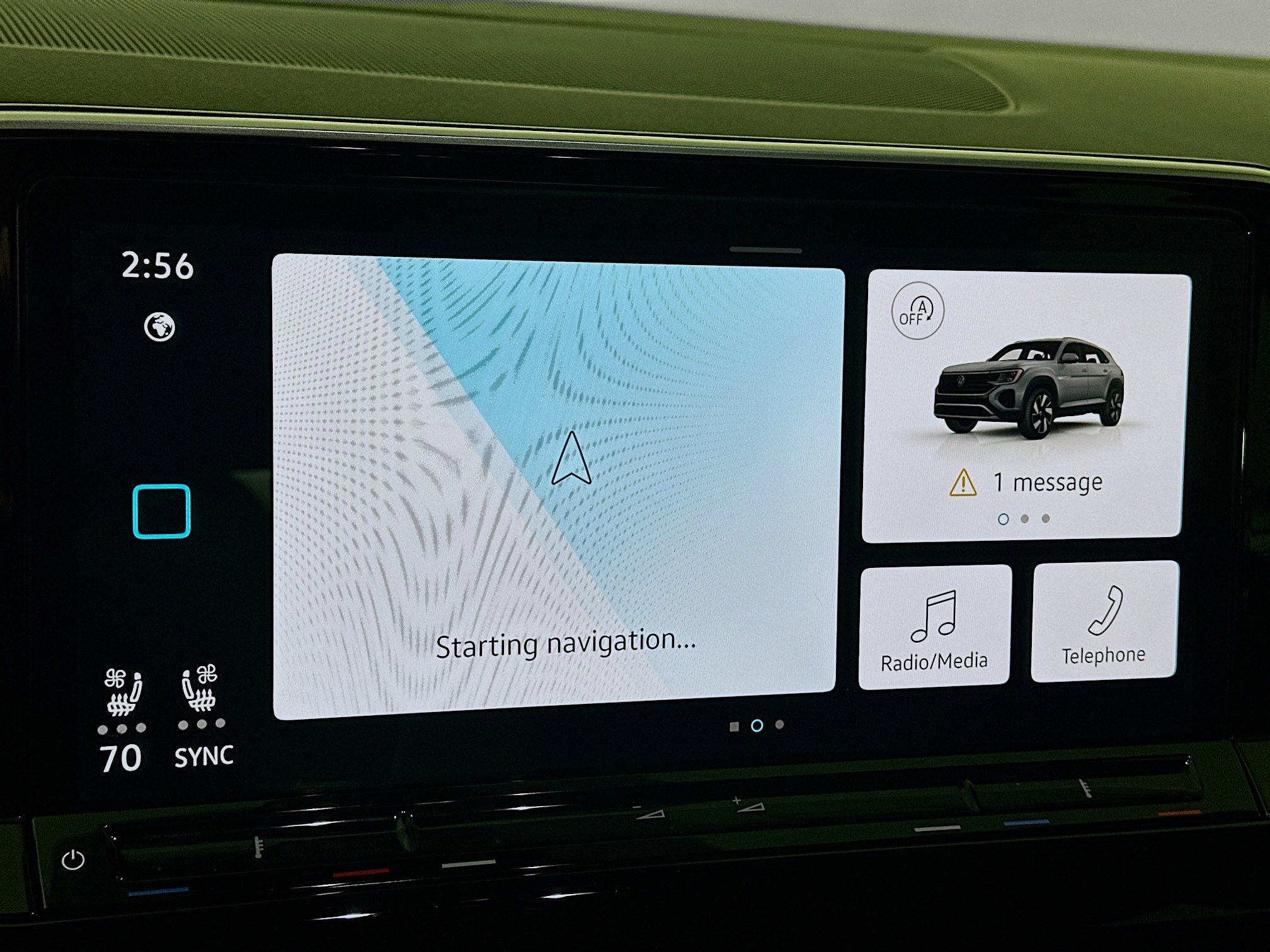 Used 2024 Volkswagen Atlas Cross Sport SE image 19