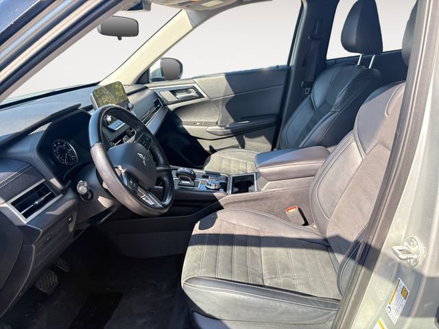 Used 2024 Mitsubishi Outlander SE AWD/4WD image 9