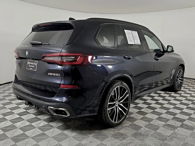 Used 2021 BMW X5 M50i w/ Premium Package image 4