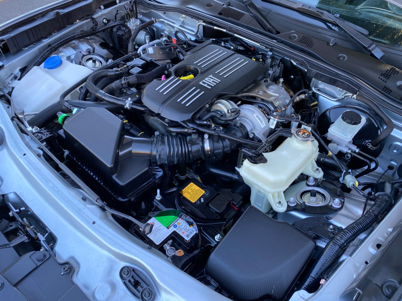 Used 2020 FIAT 124 Spider Urbana Edition Convertible *Lt image 18