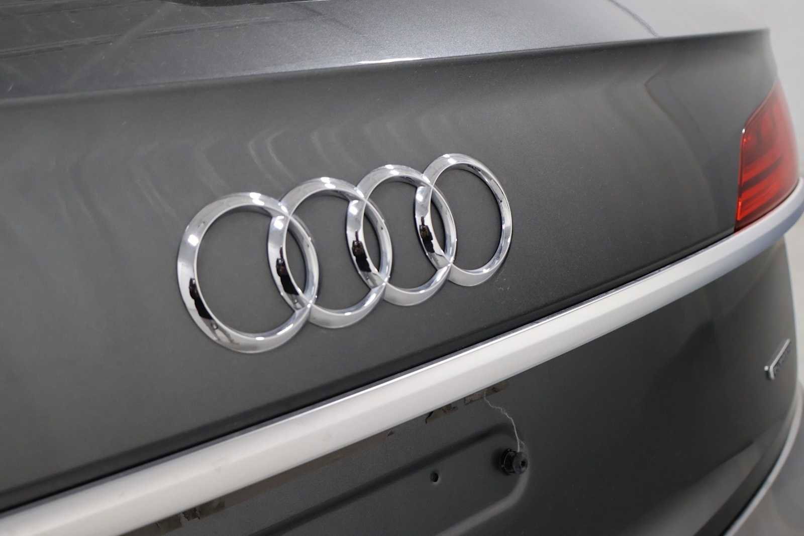 Used 2023 Audi Q5 2.0T Premium w/ Convenience Package AWD/4WD image 8