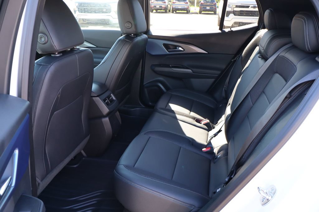 New 2026 Chevrolet Equinox EV LT image 40