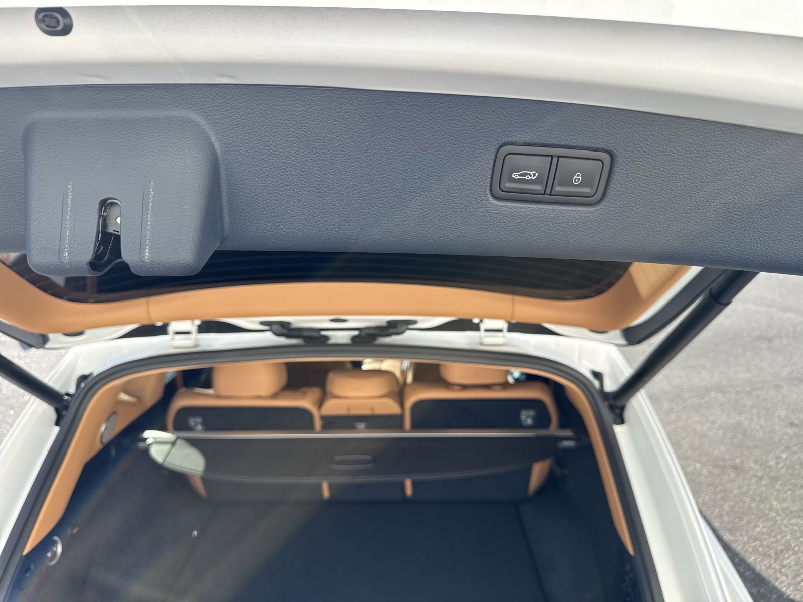 Used 2024 Genesis GV80 3.5T AWD/4WD image 12