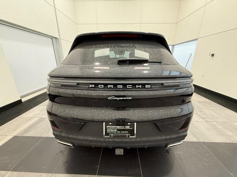 Certified 2025 Porsche Cayenne AWD/4WD image 6