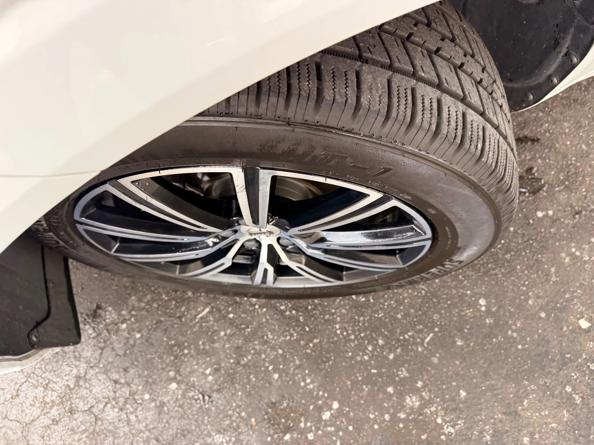 Used 2020 Volvo XC60 T5 Inscription image 40