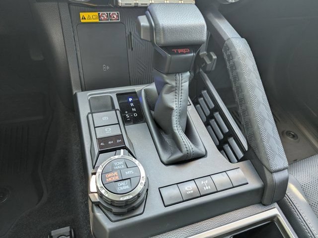Used 2025 Toyota 4Runner TRD Off-Road Premium AWD/4WD image 26