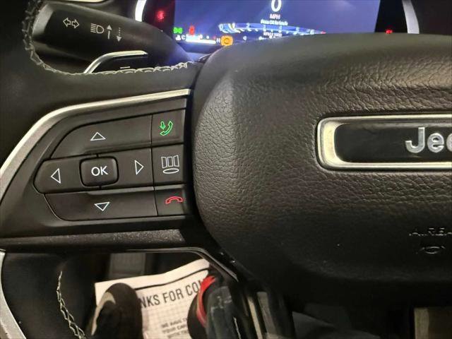 Certified 2023 Jeep Grand Cherokee Laredo w/ Luxury Tech Group I AWD/4WD image 29