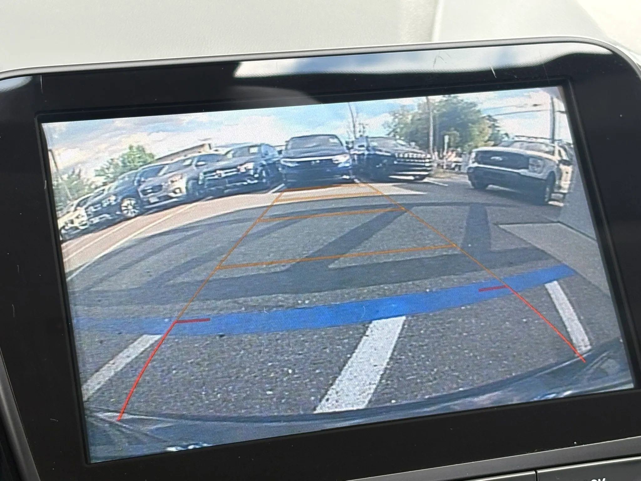 Used 2018 Chevrolet Volt LT w/ Comfort Package image 20