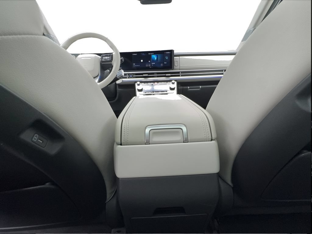 Used 2025 Hyundai Santa Fe Limited FWD image 42