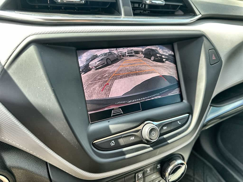 Used 2021 Chevrolet TrailBlazer LT w/ Driver Confidence Package FWD image 29