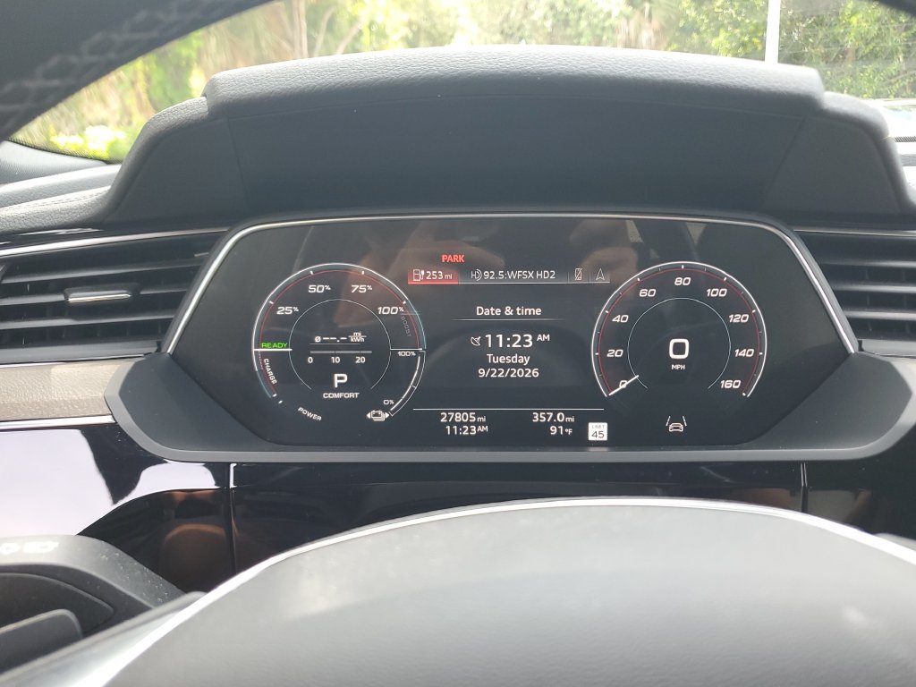 Certified 2024 Audi Q8 e-tron Premium Plus AWD/4WD image 26