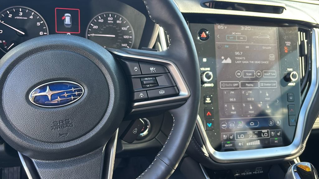 Used 2025 Subaru Outback Touring w/ Popular Package #2 image 18