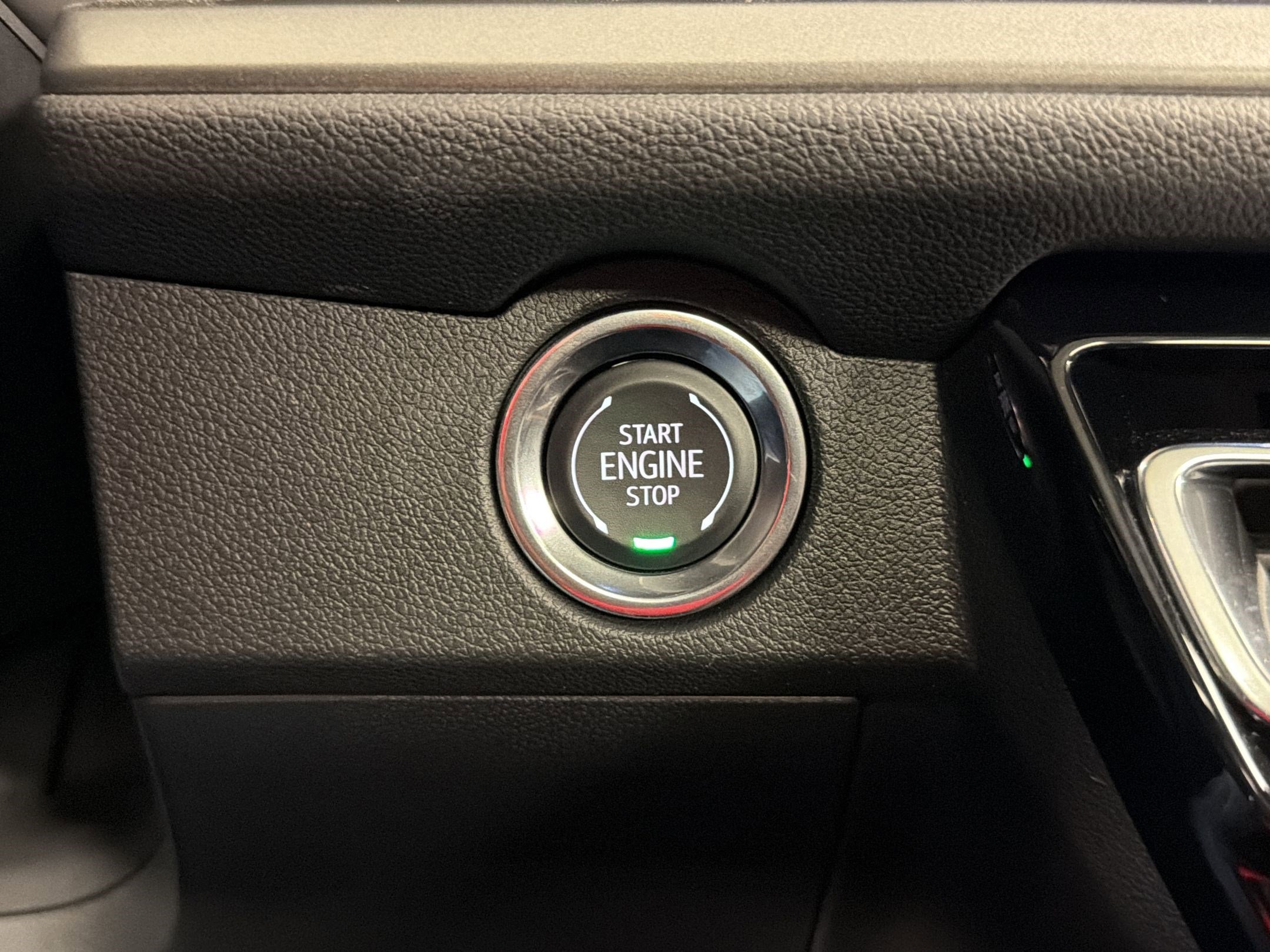 New 2026 Chevrolet Traverse LT w/ Sun and Wheel Package image 26