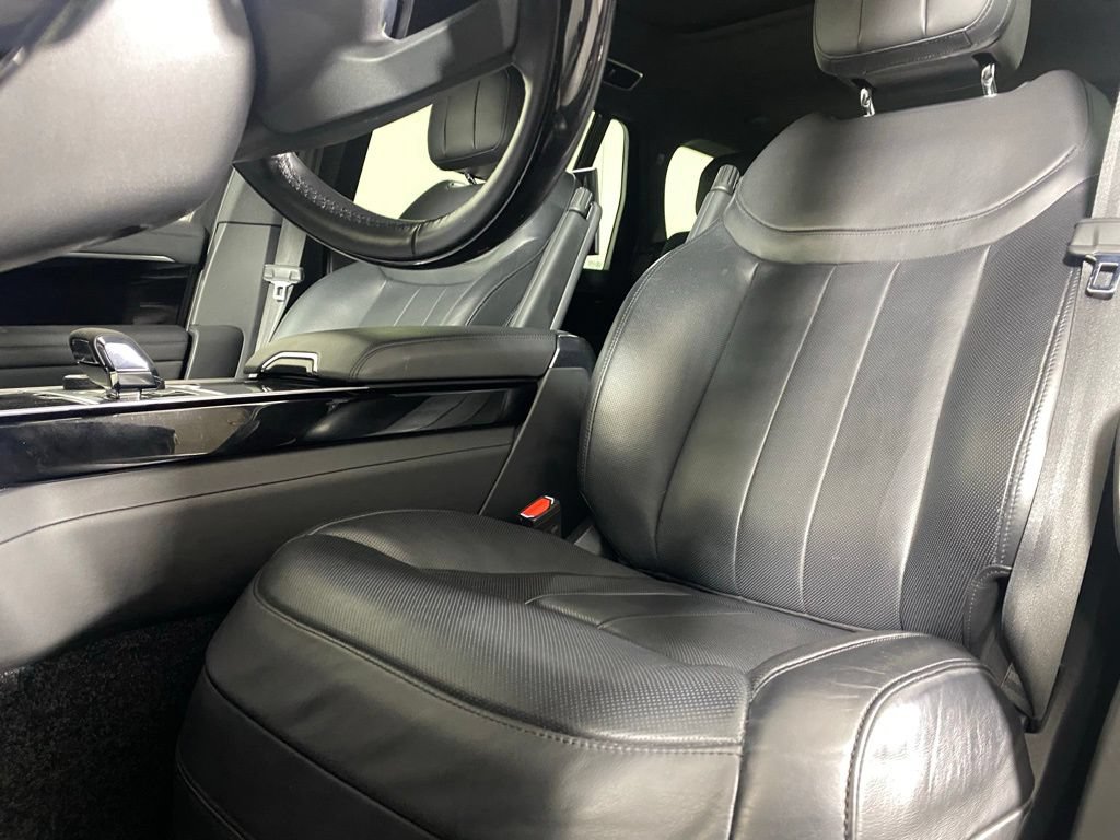 Used 2023 Land Rover Range Rover Long Wheelbase SE AWD/4WD image 10