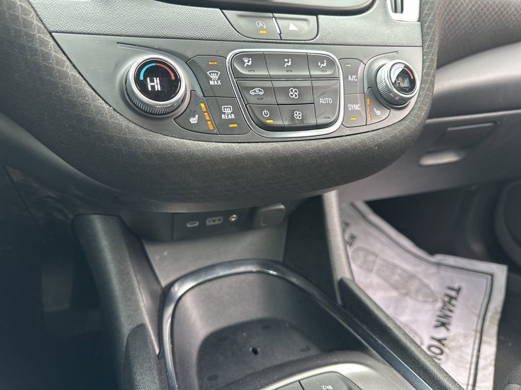 Used 2023 Chevrolet Malibu LT w/ Driver Confidence Package image 43