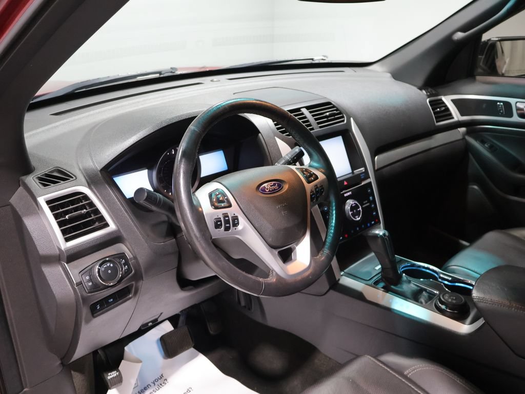 Used 2015 Ford Explorer Sport w/ Equipment Group 401A AWD/4WD image 16