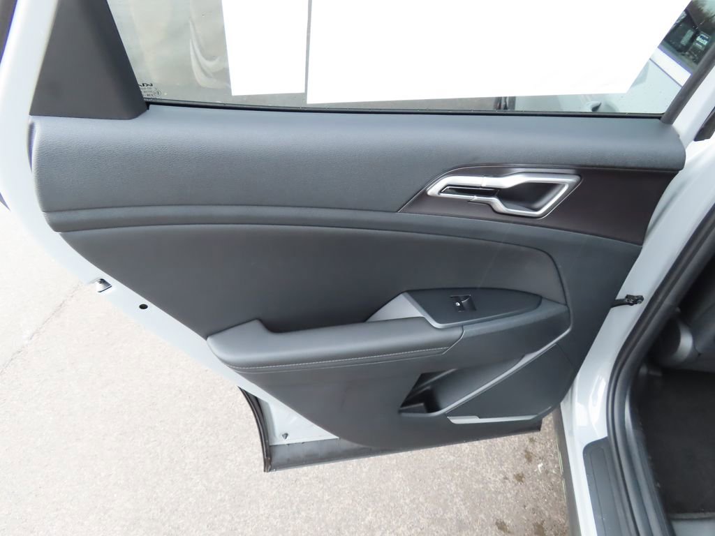 New 2026 Kia Sportage EX FWD image 24